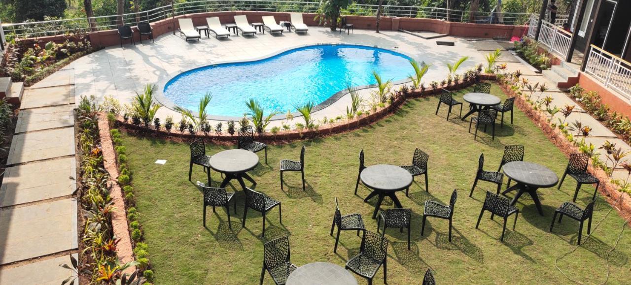 Aurum Resorts Morjim Ashvem Beach Kültér fotó